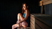 I do weekly sauna sessions and always finish on cold — I haven't had a cold in a year