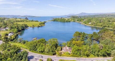 Coastal Living: Celebrating the eternal appeal of life by the sea